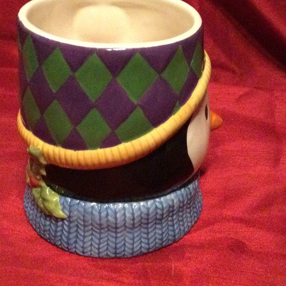 Large Christmas Penguin Mug - Picture 4 of 6